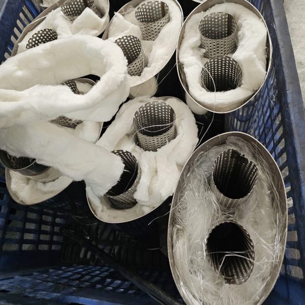 Fiberglass exhaust muffler mat used for exhaust noise reduction and thermal insulation