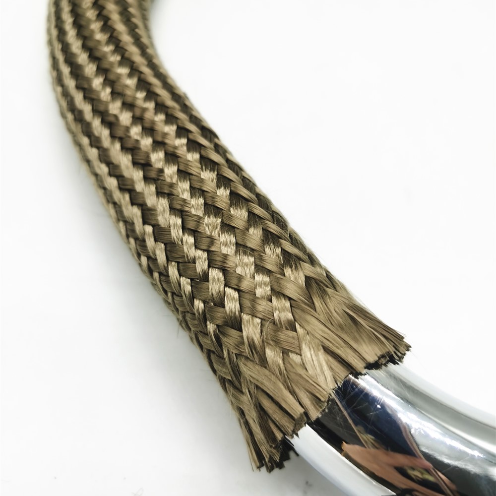 排気ホース用断熱スリーブ - 過酷な条件でも耐久性のある熱保護を実現